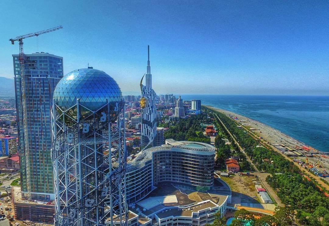 Apartment Twin Towers David Batumi Exteriör bild