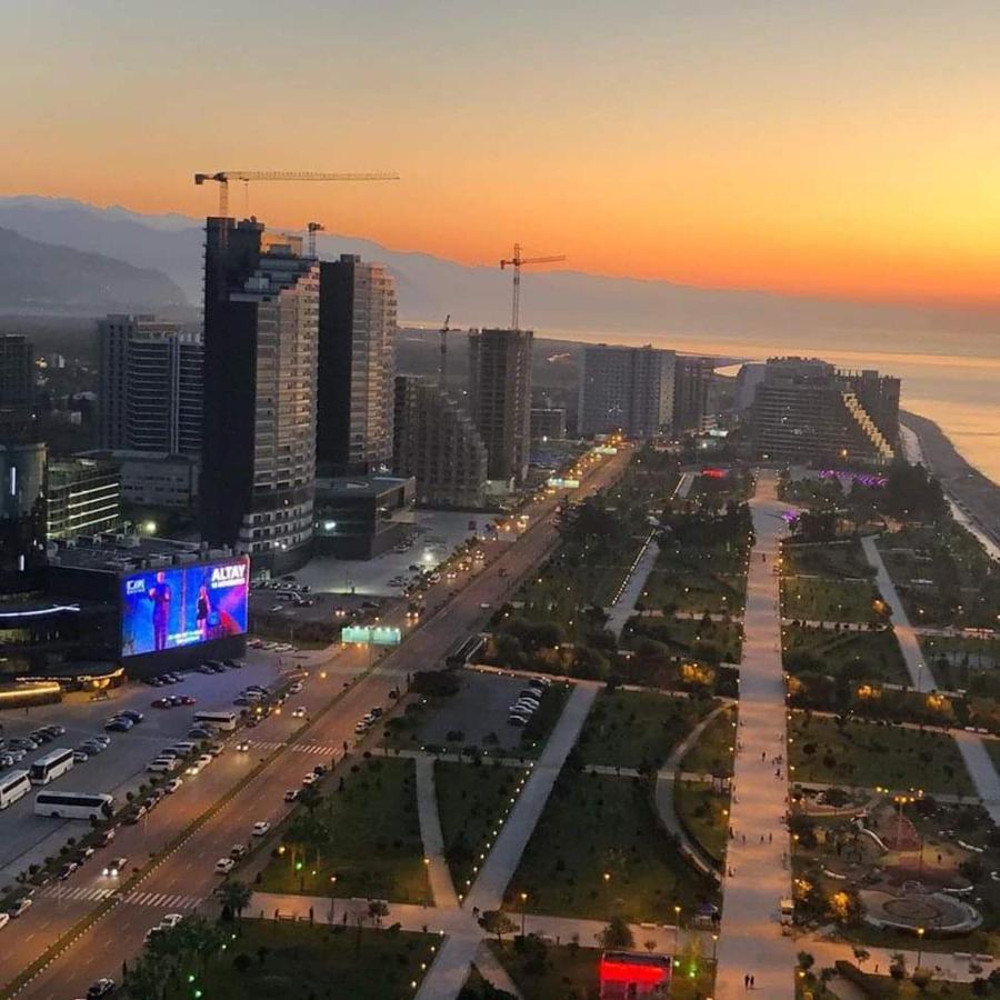 Apartment Twin Towers David Batumi Exteriör bild