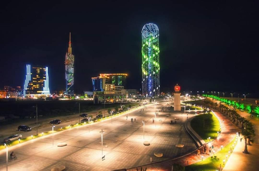 Apartment Twin Towers David Batumi Exteriör bild